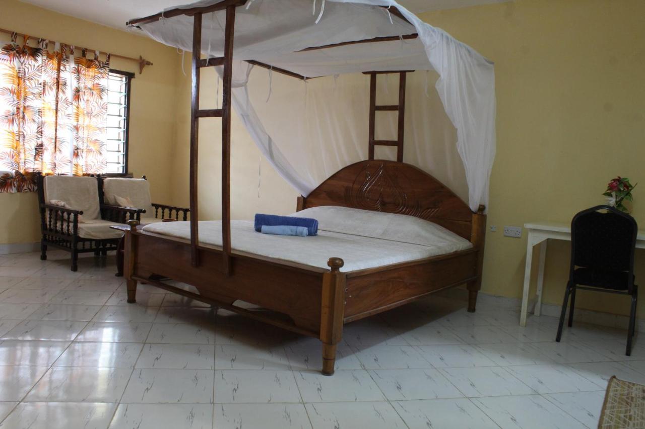 Armaan Guest House Diani Beach Zewnętrze zdjęcie